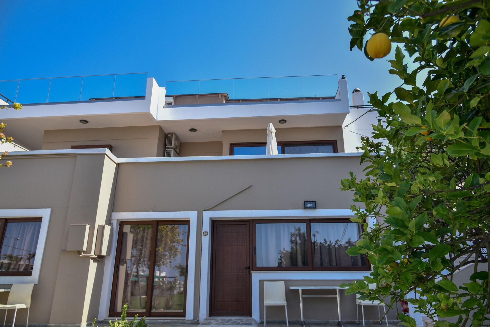 Iraklis Apartments Stalida Exterior foto